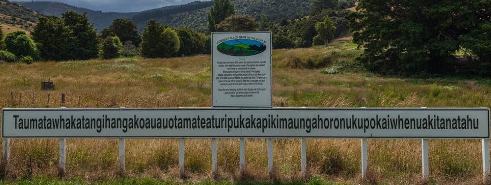 Taumatawhakatangihangakoauauotamateaturipukakapikimaungahoronukupokaiwhenuakitanatahu hill